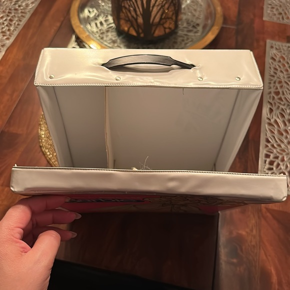 Golden Dream Barbie Doll Case 1980 - Picture 10 of 12